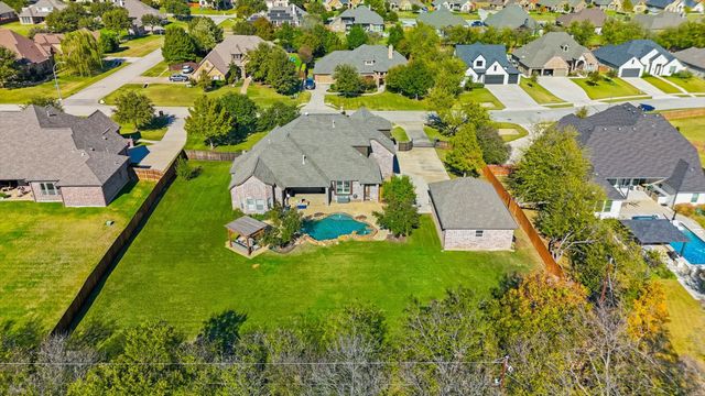 1149 Whisper Willows Drive, Fort Worth, TX 76052