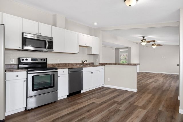 3010 Oakdale Dr, Cookeville, TN 38501