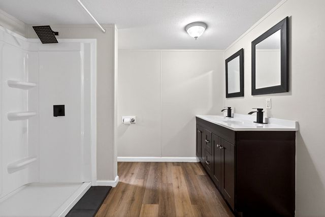 3010 Oakdale Dr, Cookeville, TN 38501