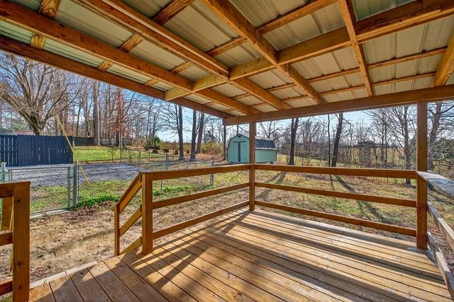 3010 Oakdale Dr, Cookeville, TN 38501