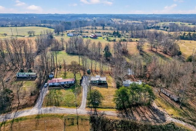 3010 Oakdale Dr, Cookeville, TN 38501