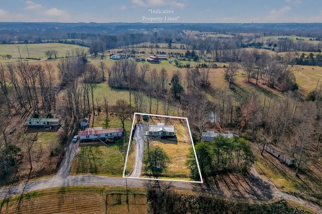 3010 Oakdale Dr, Cookeville, TN 38501