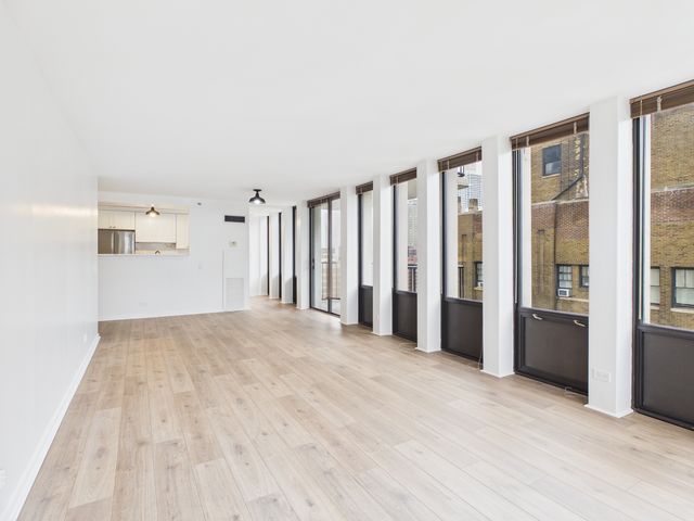 1230 N State Parkway 18D, Chicago, IL 60610