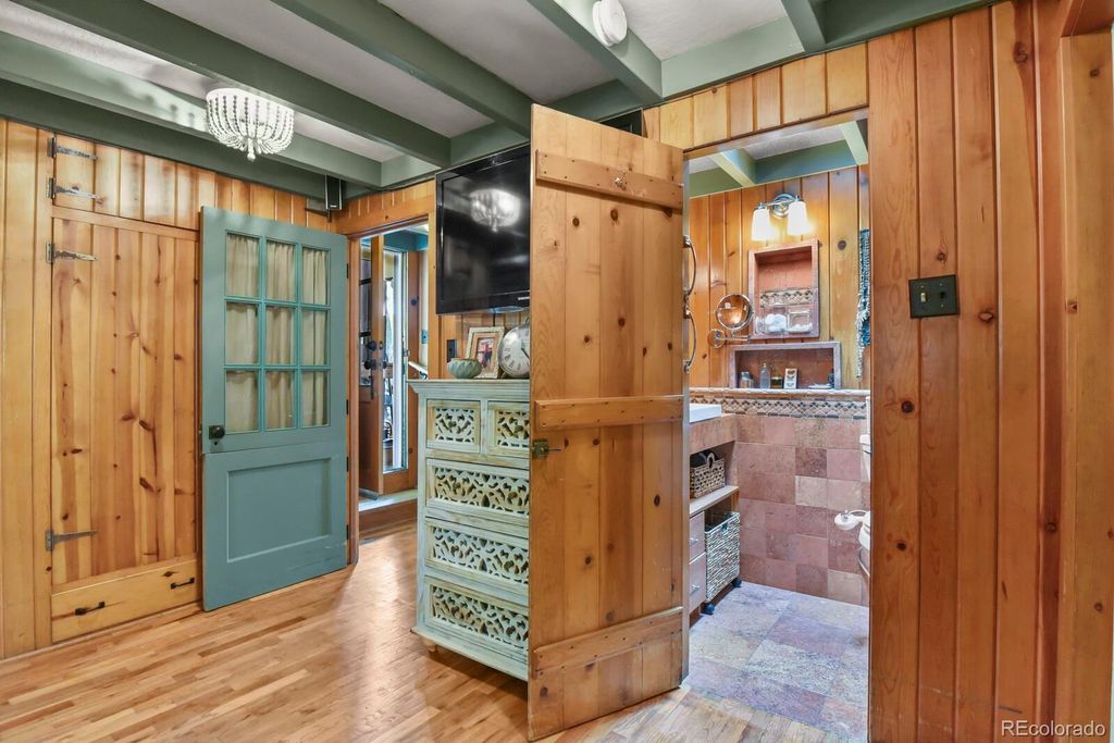 Image 27 of property listing at 2005 Ridgeway Avenue, Colorado Springs, CO 80906