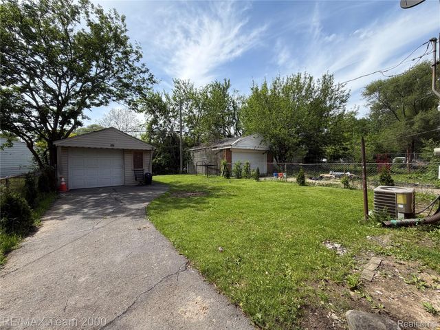 7313 Stout Street, Detroit, MI 48228