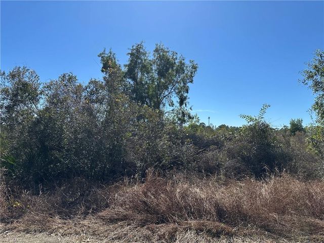 7897 1st TER, Labelle, FL 33935