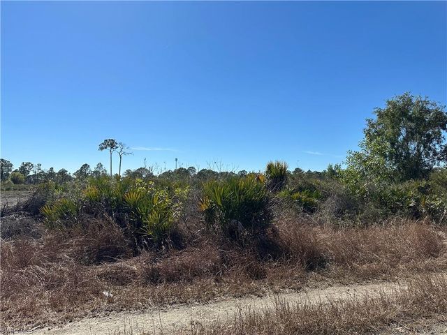 7897 1st TER, Labelle, FL 33935