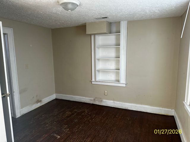 824 25th Street, Huntington, WV 25701