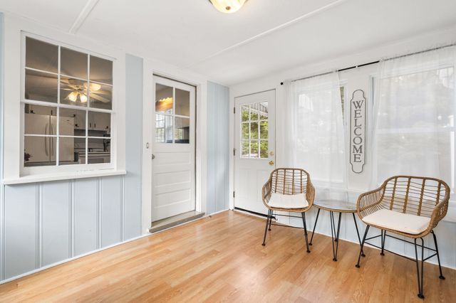 27 Mount Pleasant Ave, Holbrook, MA 02343