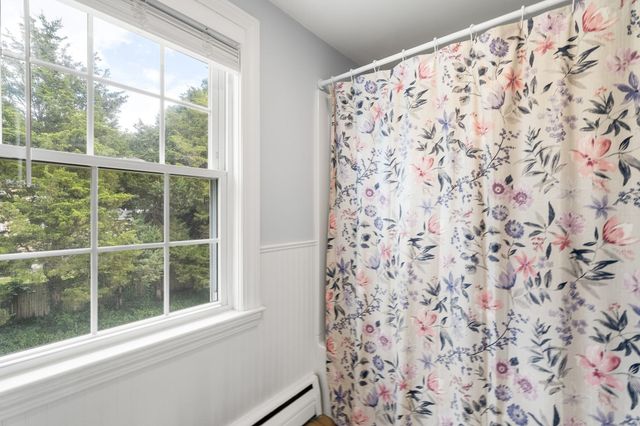 27 Mount Pleasant Ave, Holbrook, MA 02343