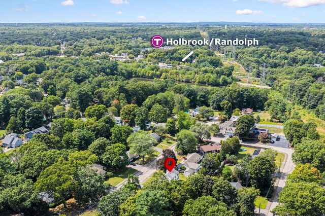 27 Mount Pleasant Ave, Holbrook, MA 02343