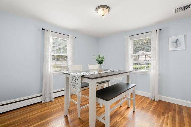 27 Mount Pleasant Ave, Holbrook, MA 02343