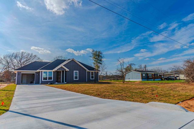 3308 Power Plant Court, Granbury, TX 76048