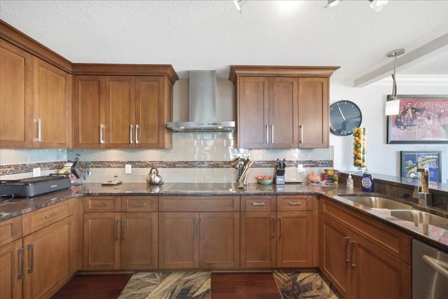 736 ISLAND WAY 1003, Clearwater Beach, FL 33767