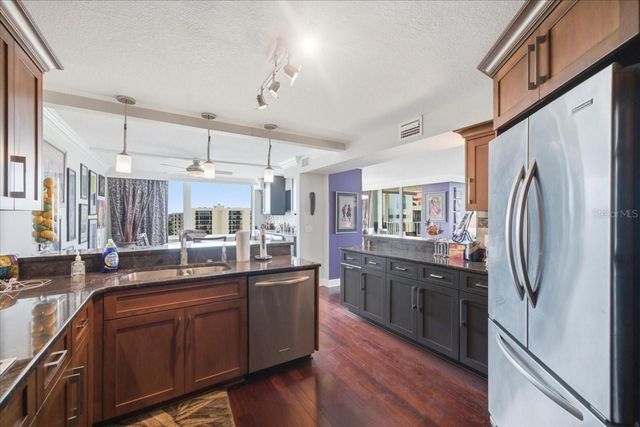 736 ISLAND WAY 1003, Clearwater Beach, FL 33767