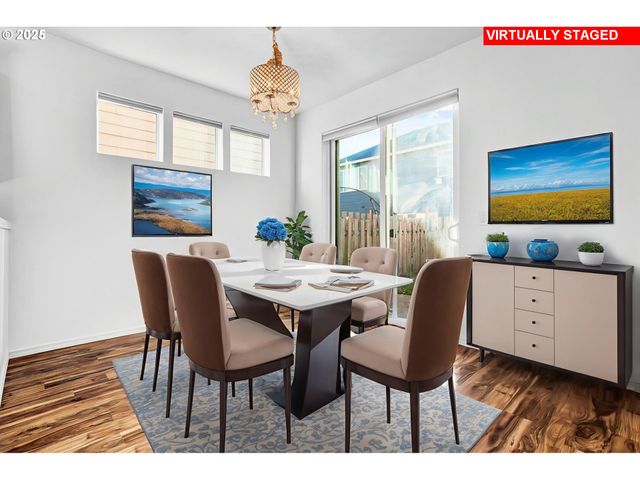 950 Sw 17TH Way, Troutdale, OR 97060