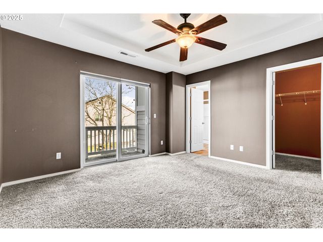 950 Sw 17TH Way, Troutdale, OR 97060