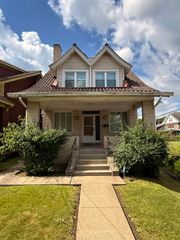 5528 Hampton Street, Highland Park, PA 15206