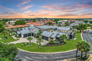 116 Wennmohs PL, Horseshoe Bay, TX 78657