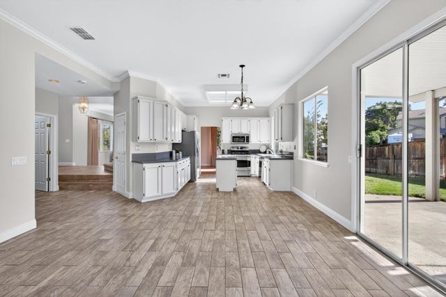 1361 Palmerston Loop, Roseville, CA 95678