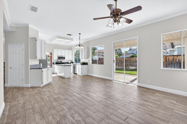 1361 Palmerston Loop, Roseville, CA 95678