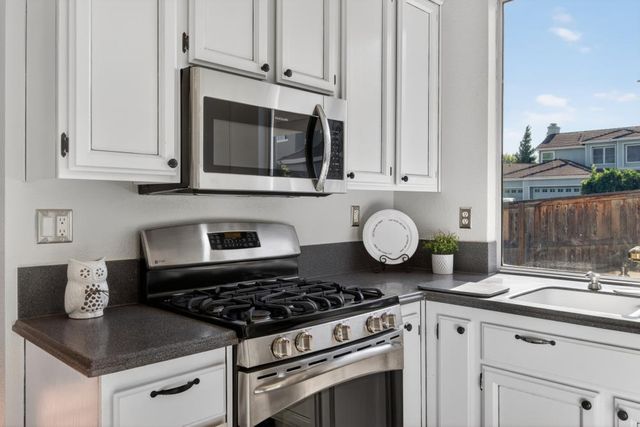 1361 Palmerston Loop, Roseville, CA 95678