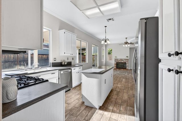 1361 Palmerston Loop, Roseville, CA 95678