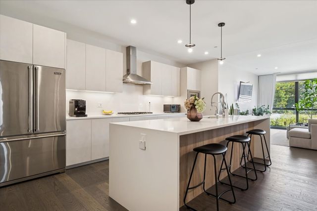 1648 W Division Street 208, Chicago, IL 60622