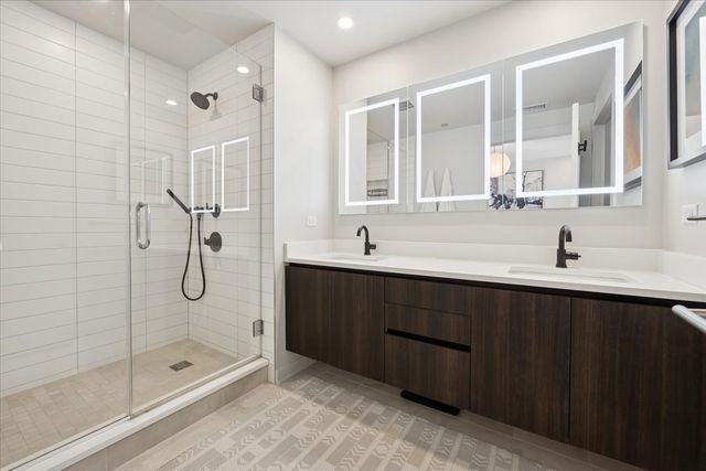 1648 W Division Street 208, Chicago, IL 60622