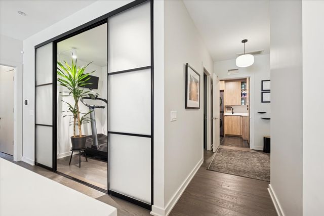 1648 W Division Street 208, Chicago, IL 60622