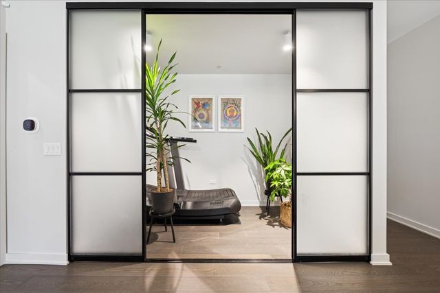 1648 W Division Street 208, Chicago, IL 60622