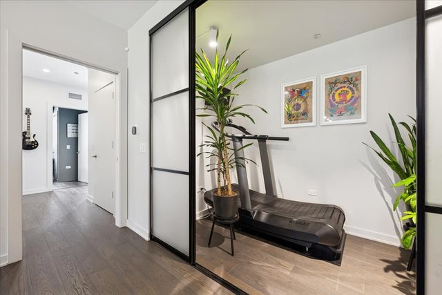 1648 W Division Street 208, Chicago, IL 60622