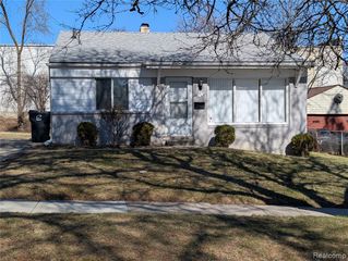 618 Linda Vista Drive, Pontiac, MI 48342