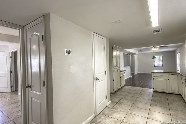 324 Hickory Hill, La Vernia, TX 78121