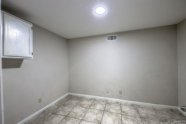 324 Hickory Hill, La Vernia, TX 78121