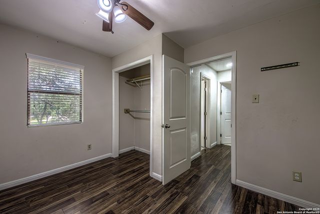 324 Hickory Hill, La Vernia, TX 78121