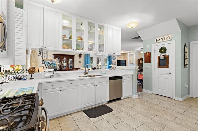 1133 Broadholme PL, Virginia Beach, VA 23455