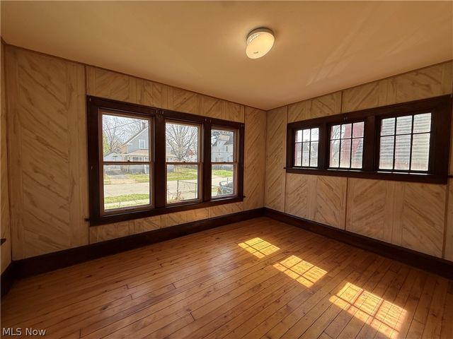 3860 W 37th Street, Cleveland, OH 44109