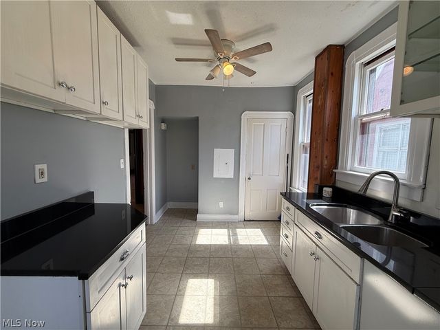 3860 W 37th Street, Cleveland, OH 44109