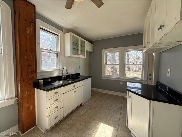 3860 W 37th Street, Cleveland, OH 44109