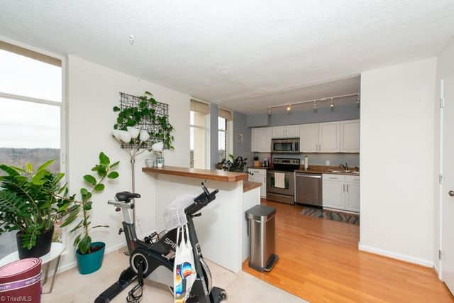 1101 Elm Street 1101, Greensboro, NC 27401