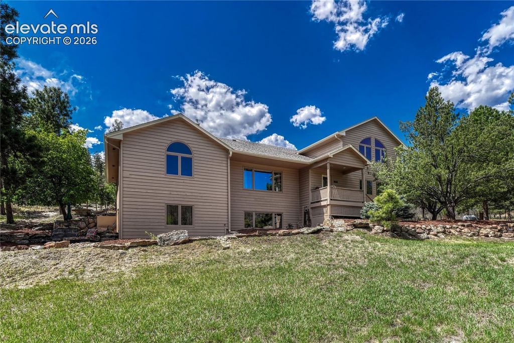 1055 HIDDEN VALLEY Road, Colorado Springs, CO 80919