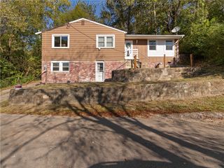 1901 Front Street, Charleston, WV 25302