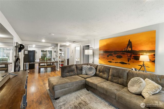 2322 Pamela Place, Steilacoom, WA 98388