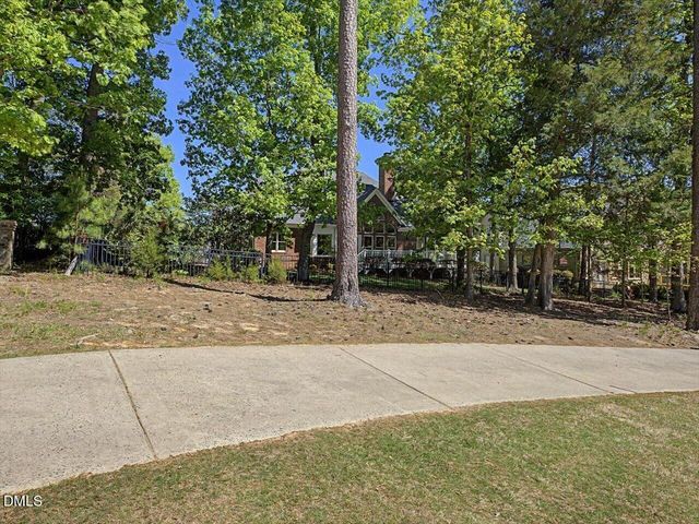 447 Davis Love Drive, Chapel Hill, NC 27517