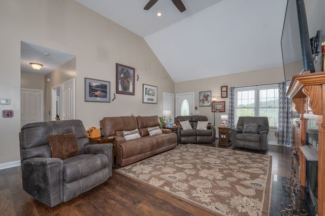 769 Happy Valley Rd, Bell Buckle, TN 37020