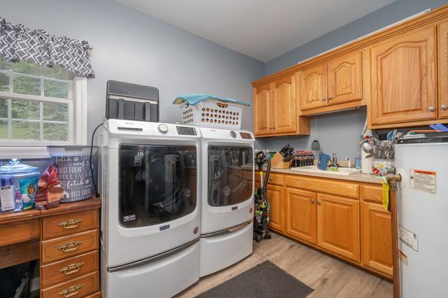 769 Happy Valley Rd, Bell Buckle, TN 37020