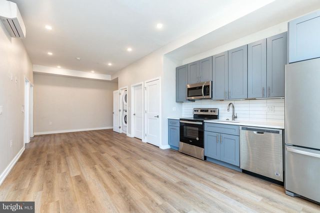 2616 W GIRARD AVE, Philadelphia, PA 19130