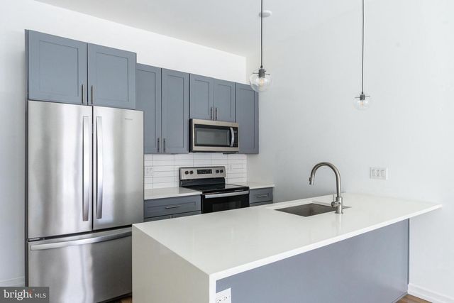 2616 W GIRARD AVE, Philadelphia, PA 19130