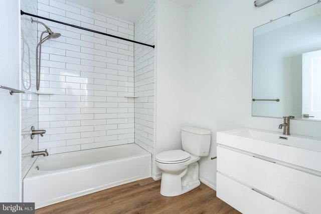 2616 W GIRARD AVE, Philadelphia, PA 19130